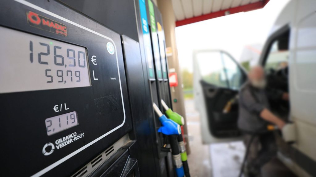 Professionnels asphyxiés par le prix du carburant malgré des réserves de pétrole disponibles