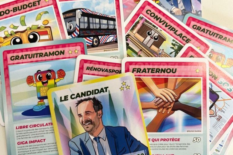 Municipales 2026 : un candidat sortant utilise des cartes Pokémon pour séduire les jeunes