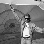 Disparition. Quand Chuck Norris s’envolait de la côte de Beaune… en montgolfière