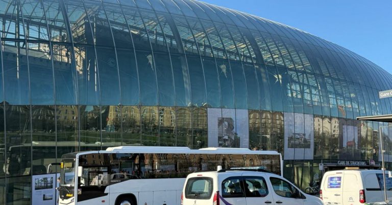 Strasbourg. Un jeune homme entre la vie et la mort après s'être fait percuter par un bus : il fuyait un contrôle