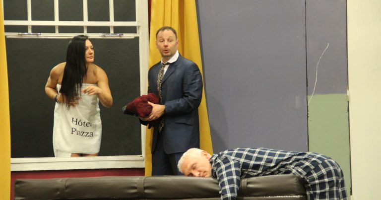 Muntzenheim. « Panique au Plazza » : un adultère et un corps très encombrant