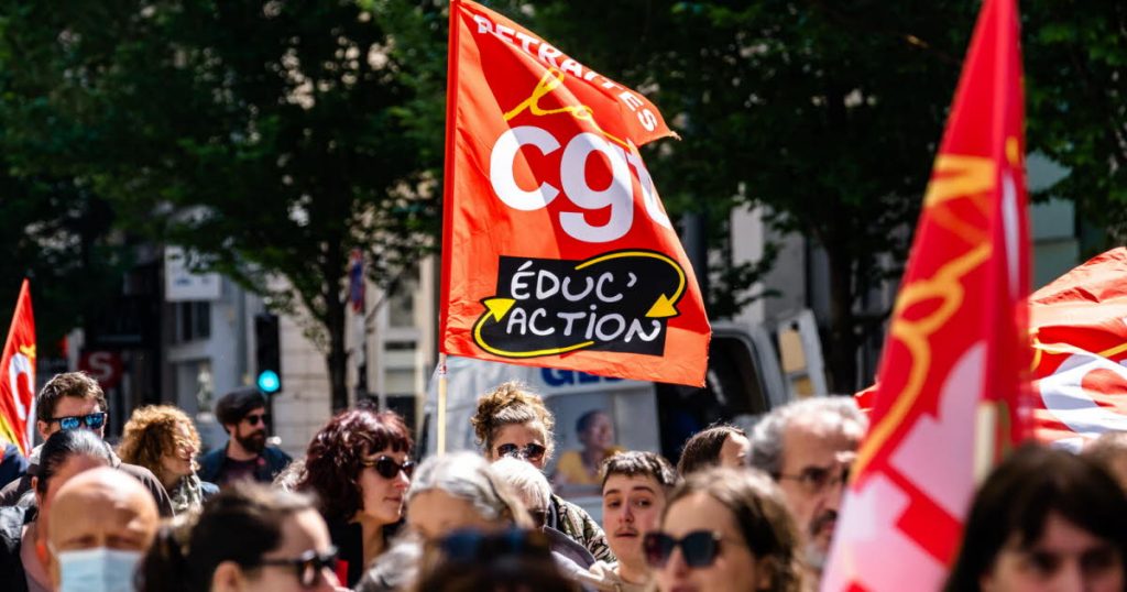 Éducation nationale : 4 000 suppressions de postes et grève nationale prévue le 31 mars