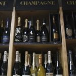 Savoie : à 70 et 75 ans, ils volent du champagne dans les supérettes en raison de leur retraite faible