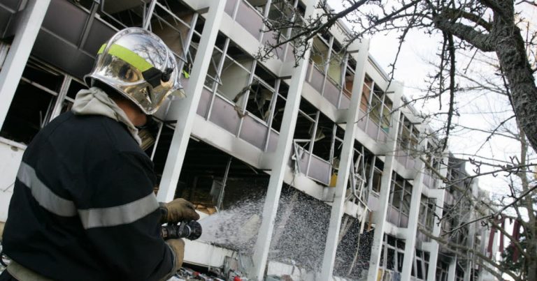 Mulhouse : 20 ans après l'explosion de l'école de chimie, un mort et une quinzaine de blessés.
