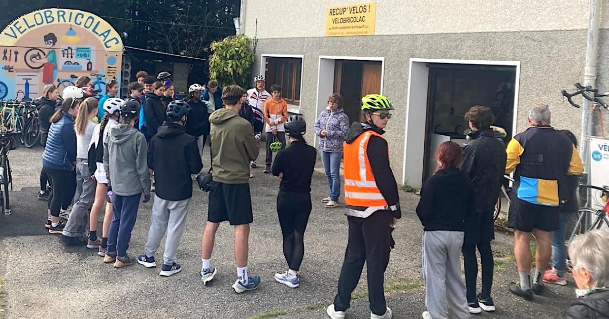 Le Bourget-du-Lac : les lycéens découvrent Vélobricolac lors d'une sortie éducative.
