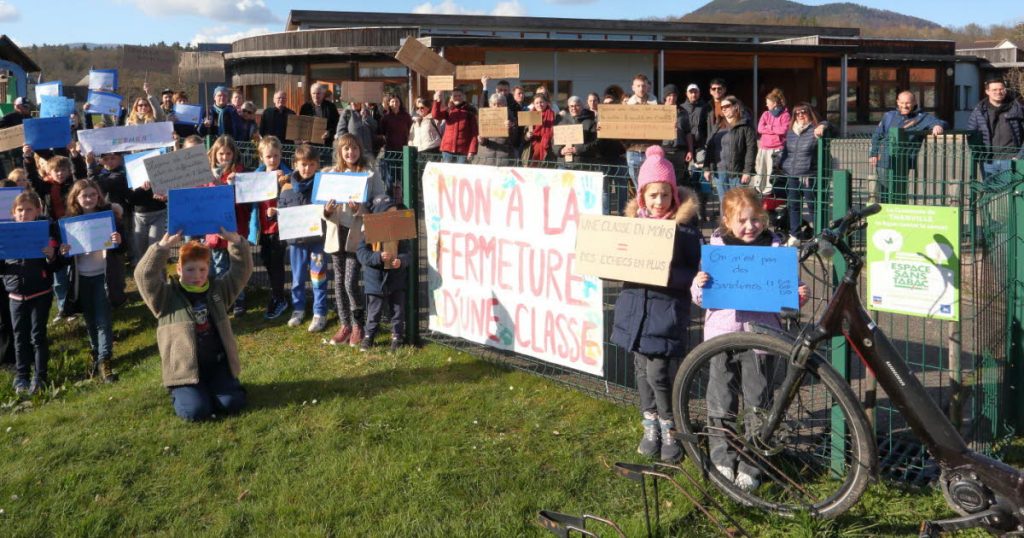 Thanvillé - Saint-Pierre-Bois : Manifestation des parents et écoliers contre la suppression d'une classe