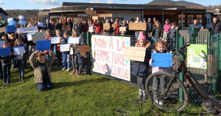 Thanvillé - Saint-Pierre-Bois : Manifestation des parents et écoliers contre la suppression d'une classe