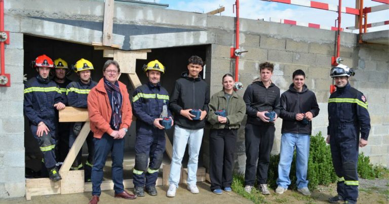 Rumilly : des élèves du lycée Porte des Alpes créent une zone d'entraînement aux secours sismiques