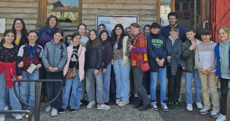 Tournon-sur-Rhône : les élèves de Notre-Dame explorent le monde de la radio