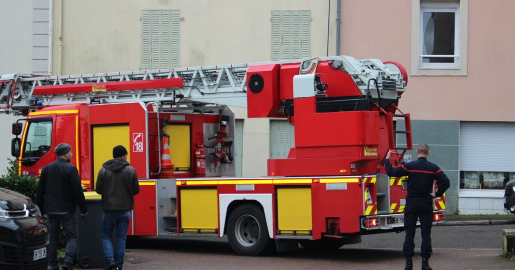Le Creusot : Une femme d'une quarantaine d'années se jette du troisième étage au Parc