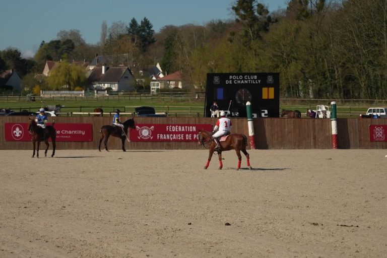 Inauguration du plus grand stade d'Arena Polo d'Europe à Chantilly : rapidité et spectacle au rendez-vous