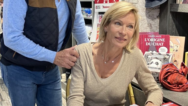 Salon littéraire à Aubagne : Daniel Prévost et Rebecca Hampton parmi les acteurs présents
