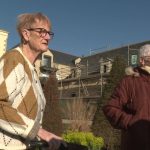 Des résidents seniors expulsés : témoignages de perte de contrôle et d'incertitude