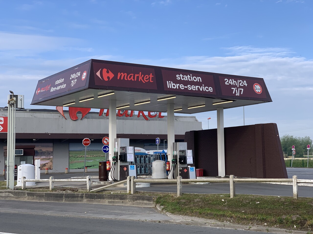 Essonne : une station-service vend de l'essence à 1 centime d'euro le litre par erreur