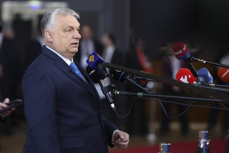 "Nous avons le droit de refuser le prêt destiné à la guerre en Ukraine. Tant que Volodymyr Zelensky n