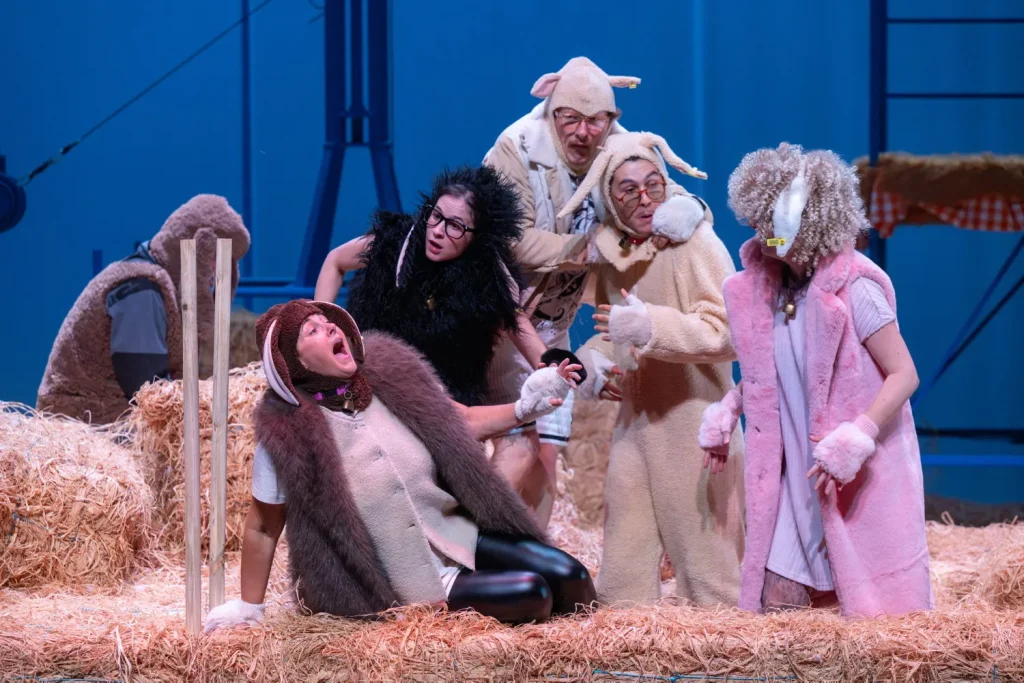 « Foutue Bergerie » de Pierre Guillois : sexe sans tabou et avenir rural au Théâtre du Rond-Point