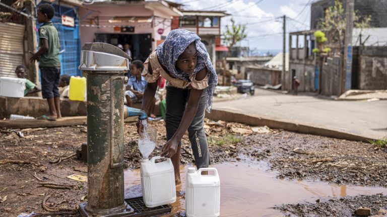 L&rsquo;Accès à l&rsquo;Eau Potable dans les Territoires d&rsquo;Outre-Mer : Un État des Lieux Alarmant