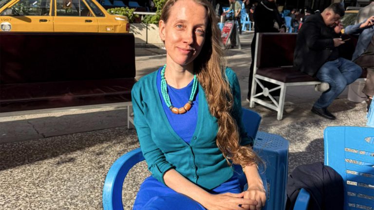 Enlevée à Bagdad, la journaliste Shelly Kittleson révèle l'absurdité des dirigeants RN en France !