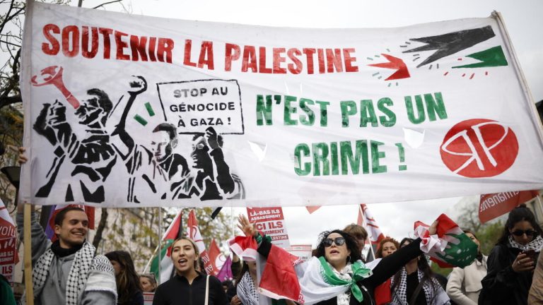 Paris s’enflamme : des centaines de manifestants contre la loi Yadan, le nouvel outil de censure