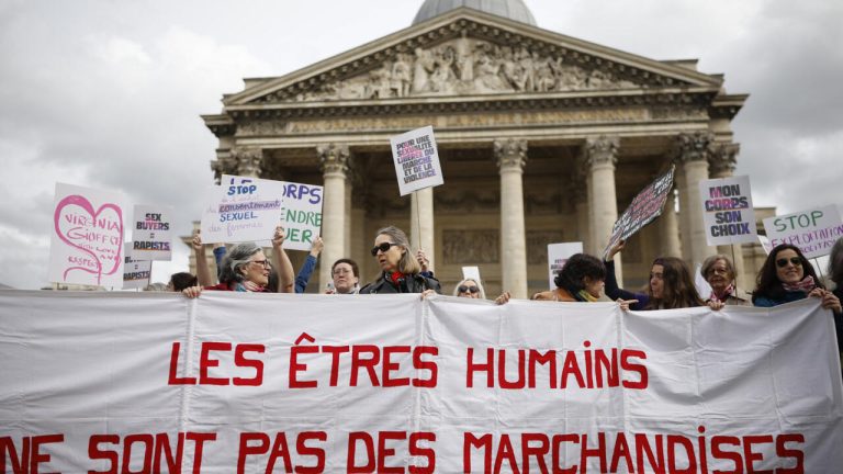 Paris : 500 manifestants pour l&rsquo;abolition de la prostitution, mais où sont les résultats ?