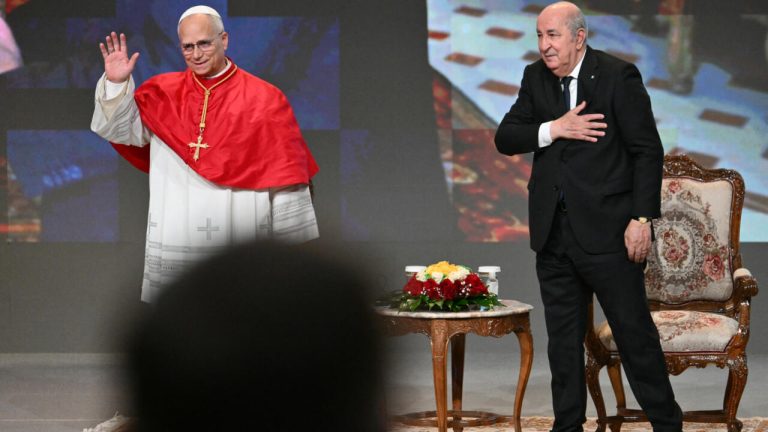 Léon XIV en Algérie : Un Pèlerin de Paix face aux Tensions Géopolitiques