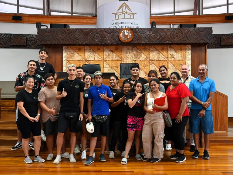 L’Assemblée de la Polynésie : Une Visite au Cœur de l’Illusion Démocratique