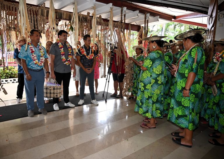 Inauguration de la 5ᵉ édition de l’exposition artisanale de Rurutu à l’Assemblée nationale.