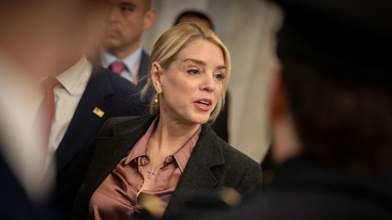 La ministre de la Justice des Etats-Unis Pam Bondi a déçu Donald Trump.
