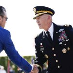 Le général Randy George (à droite) en compagnie du ministre américain de la Guerre, Pete Hegseth, en septembre 2025.