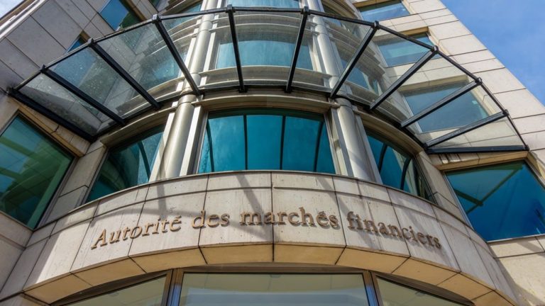 L&rsquo;AMF souligne les failles du parcours numérique dans la Bourse en ligne en France