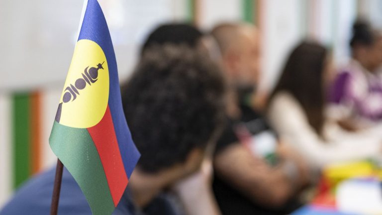 Nouvelle-Calédonie : l&rsquo;accord de Bougival, un mirage dans le désert politique
