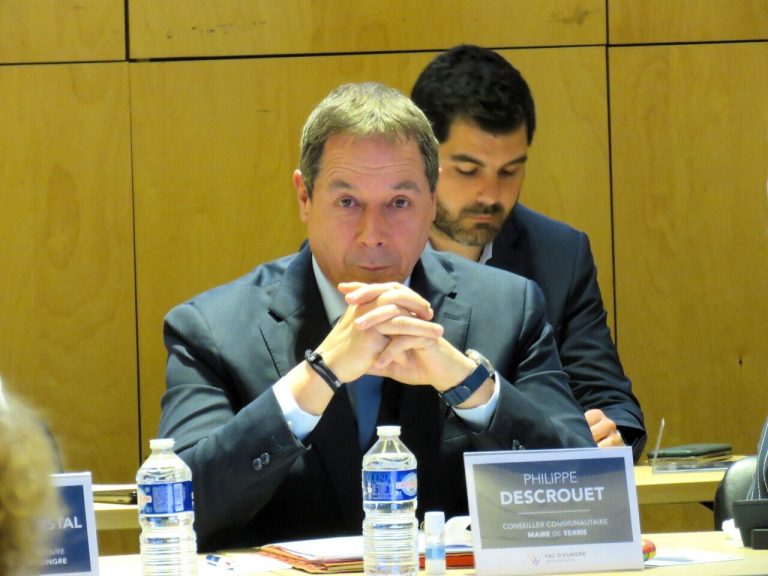 Philippe Descrouet réélu à la présidence de Val d’Europe Agglomération : quelles implications ?