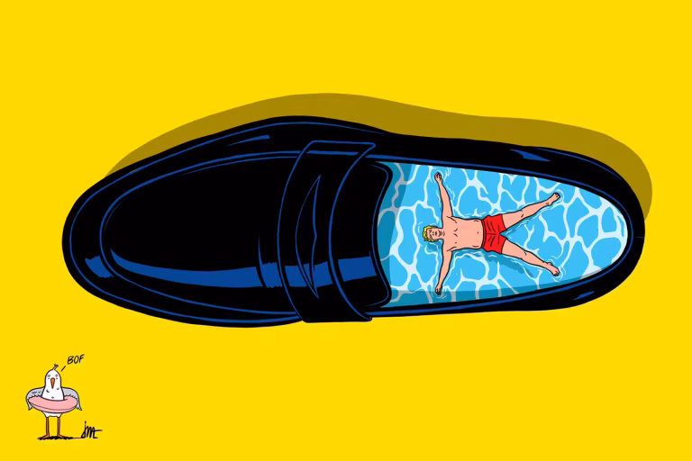 Chaussures trop grandes : un symbole de la servilité masculine ?