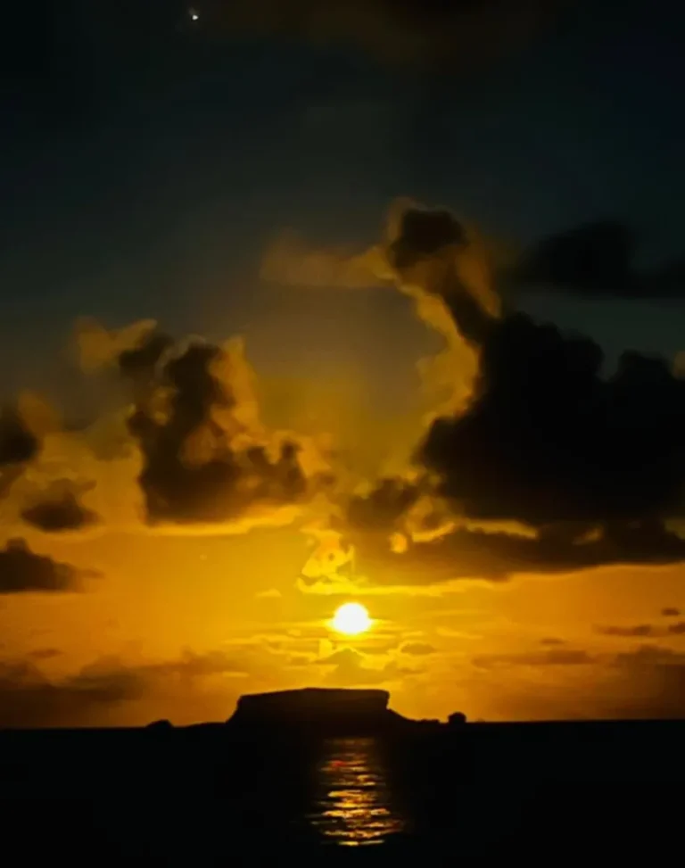 Mon Dieu… vous avez vu la table du Diable !!!