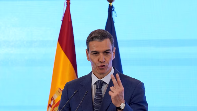Pedro Sánchez : Entre Diplomatie et Incohérence, le Grand Équilibriste