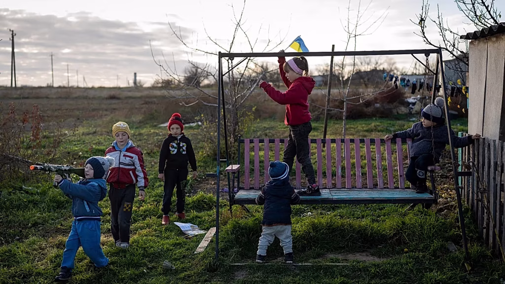 Un militaire russe accusé d'avoir déporté 15 enfants : silence complice des dirigeants d'extrême droite !