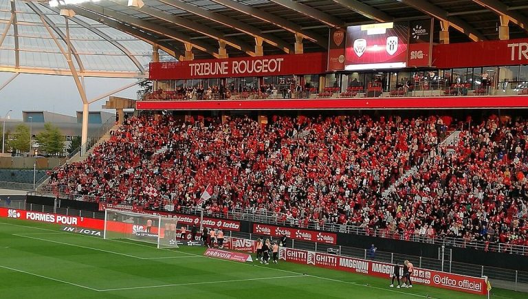 DFCO vs Sochaux : Un Derby Qui Révèle Les Incohérences du Football Français