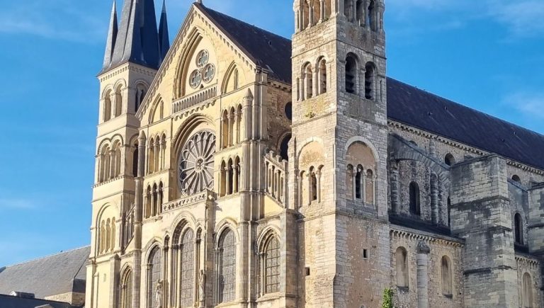La basilique Saint-Remi : un monument à la gloire des contradictions françaises
