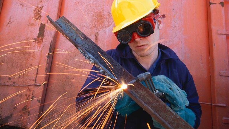 Chômage et Soudure : Une Opportunité en Or ou un Mirage Électoral ?