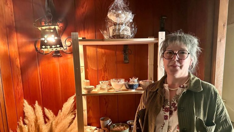 L&rsquo;art de la bougie : Sophie Roussillat et son parcours artisanal