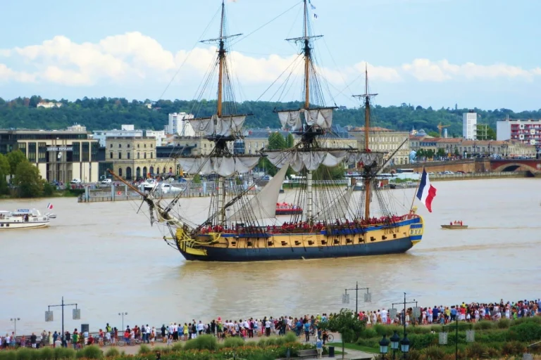 L&rsquo;Hermione : un trésor en péril, entre champignons et millions manquants