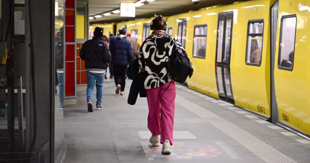 Allemagne : Faut-il vraiment emprisonner les fraudeurs des transports ? Quand l’absurde devient la norme !