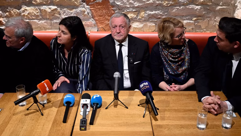 Élections Municipales à Lyon : La Stratégie de La France Insoumise