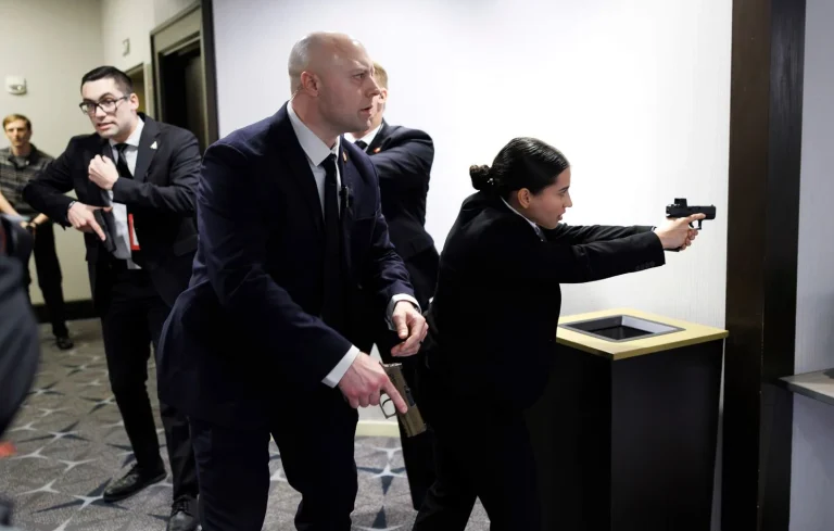 Tirs au gala à Washington : le suspect comparaît devant la justice ce lundi.