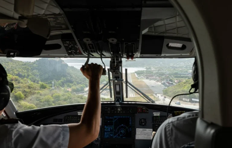 Air Antilles liquidée avec effet immédiat, mettant fin à ses opérations.