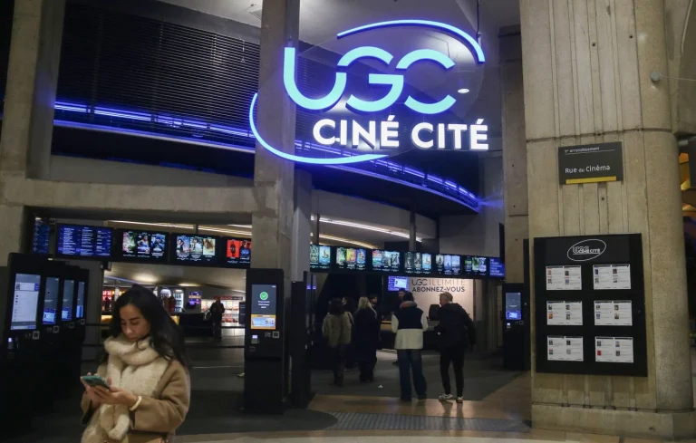 Grève au cœur de Paris : le cinéma UGC des Halles s’embrase