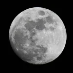 Un cratère lunaire pour l'épouse d'un commandant : quand les élites conservatrices rêvent d'espace!