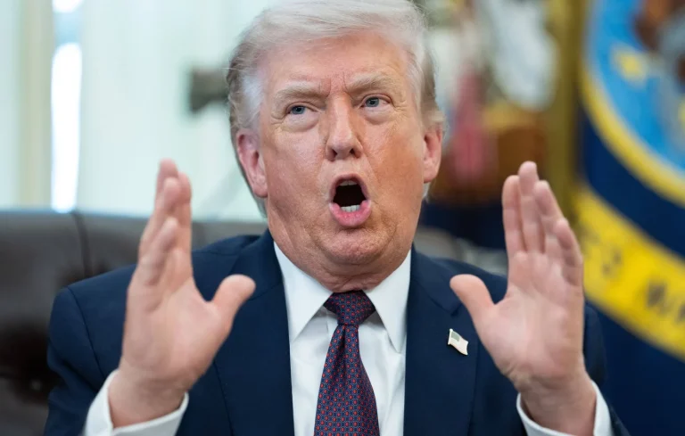 Sans accord lundi, Trump promet de « déchaîner les enfers » : les villes RN en première ligne de l'absurde !