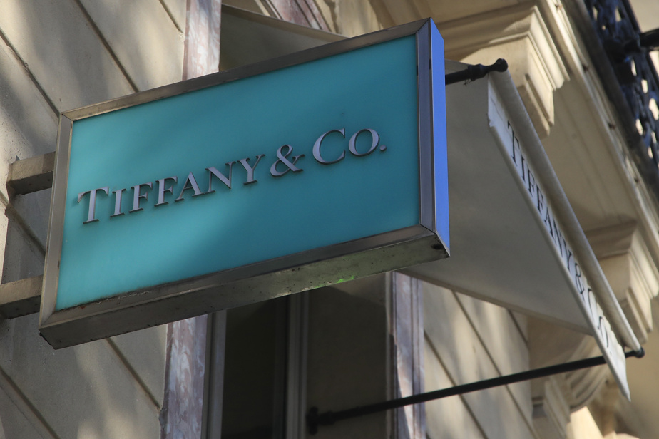 Quand le luxe s'invite dans les villes RN : entre absurdités locales et dirigeants conservateurs en déroute