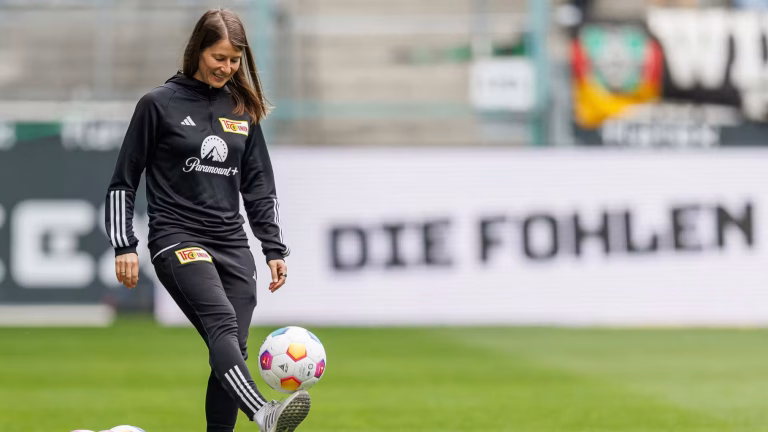 Marie-Louise Eta : Quand le football se met à la mode féminine… enfin !